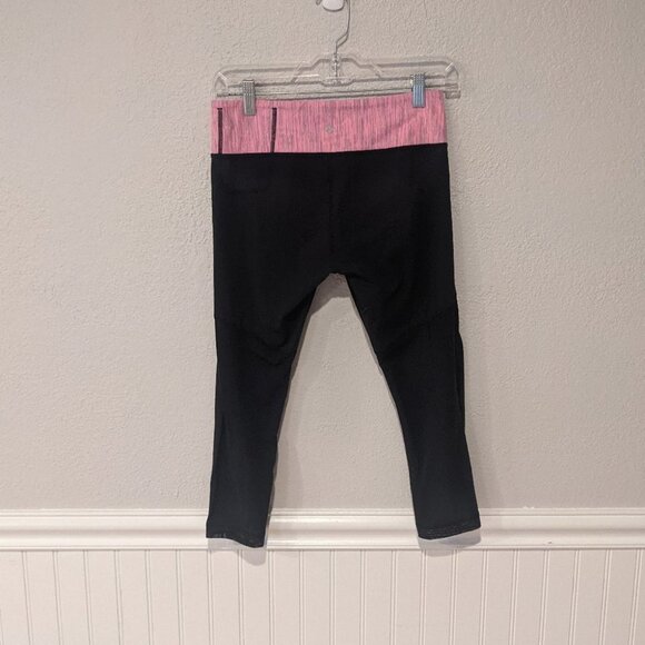 Lululemon Breathe Easy Crop Black Wee Are From Space Neon Pink Opal Size 6 EUC - Picture 7 of 12